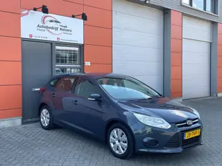 Foto 14 van Ford Focus 1.0 EcoBoost Lease Trend APK CRUISE AIRCO NAVI NAP