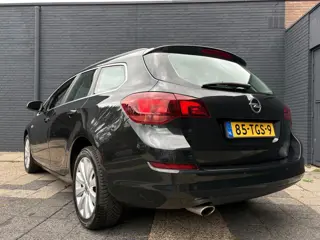 Foto 14 van Opel Astra Sports Tourer 1.4 Turbo Cosmo | 1ste Eigenaar