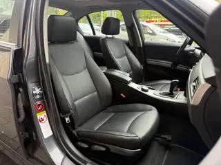 Foto 13 van BMW 3-serie 320i AUT 2007 Leder Opendak Navi Clima