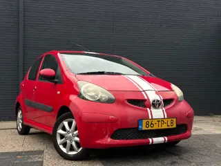 Foto 15 van Toyota Aygo 1.0-12V | 5-Deurs | Airco
