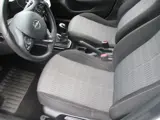 Foto 23 van Opel CORSA 1.2 Edition