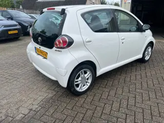 Foto 17 van Toyota Aygo 1.0-12V Comfort Navigator