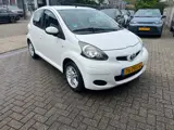 Foto 25 van Toyota Aygo 1.0-12V Comfort Navigator