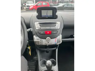 Foto 13 van Toyota Aygo 1.0-12V Comfort Navigator