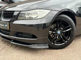 Foto 14 van BMW 3-serie 320i High Executive |INRUIL KOOPJE!!|Leder|Climate control|Navigatie|Cruise control..