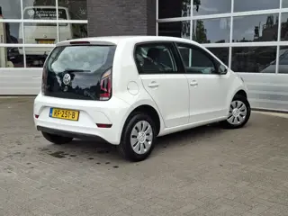 Foto 17 van Volkswagen Up! 1.0 BMT move up! | Bluetooth | Airco