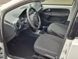 Foto 29 van Volkswagen Up! 1.0 BMT move up! | Bluetooth | Airco
