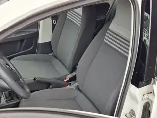 Foto 20 van Volkswagen Up! 1.0 BMT move up! | Bluetooth | Airco
