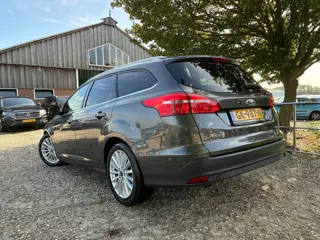 Foto 20 van Ford Focus Wagon 1.0 Titanium Edition | Cruise + Clima nu € 3.975,-!!!