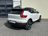 Foto 23 van Volvo XC40 Single Motor Extended Range Plus 82 kWh | Zwenkbare trekhaak | Adaptieve cruise | Blis |