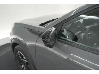 Foto 13 van Peugeot 2008 1.2 Hybrid 145 Allure | Apple Carplay | Climate Control | Parkeersensoren Voor + Achter