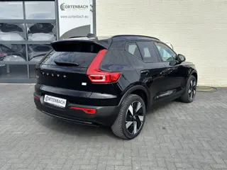 Foto 14 van Volvo XC40 Single Motor Extended Range Ultimate 82 kWh | Adaptieve cruise | Panoramadak | Harman Kar