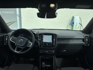Foto 11 van Volvo XC40 Single Motor Extended Range Ultimate 82 kWh | Adaptieve cruise | Panoramadak | Harman Kar