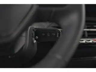 Foto 19 van Peugeot 208 PureTech 100 Style | Navigatie | Cruise Control | Apple Carplay