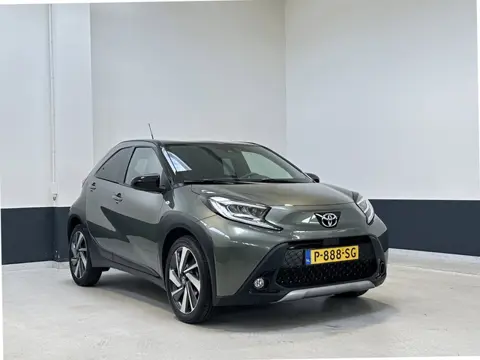 Toyota Aygo X 1.0 VVT-i MT Envy | JBL | Apple Carplay/ Android Auto | LM velgen | NL | 1 Eig |
