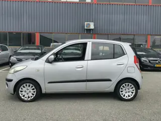 Foto 13 van Hyundai I10 1.1 Dynamic / NAP