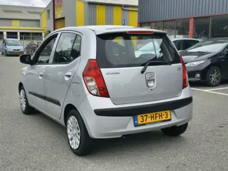 Foto 14 van Hyundai I10 1.1 Dynamic / NAP