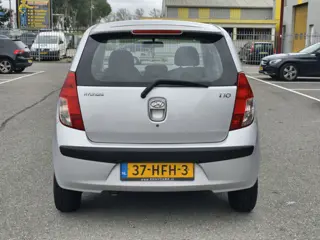Foto 15 van Hyundai I10 1.1 Dynamic / NAP