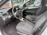 Foto 25 van Opel Astra 1.6 Temptation NIEUWE APK ! AIRCO !