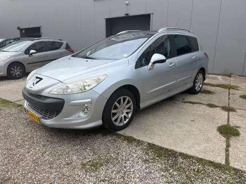 Peugeot 308 SW 1.6 VTi XS Première 7 zits voorbereiding nu 5 zitplaatsen