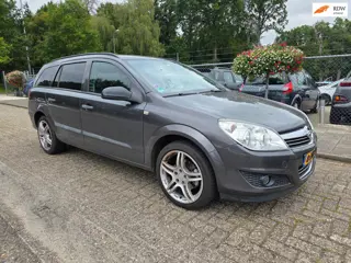 Foto 10 van Opel Astra Wagon 1.6 Cosmo AIRCO