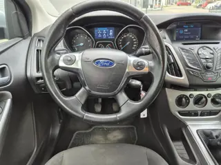 Foto 17 van Ford Focus Wagon 1.0 EcoBoost Trend Trekhaak