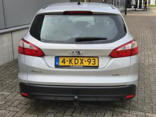 Foto 18 van Ford Focus Wagon 1.0 EcoBoost Trend Trekhaak