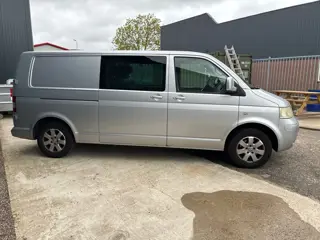 Foto 12 van Volkswagen Transporter 2.5 TDI 340 Trendline DC (MARGE AUTO)