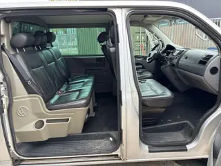 Foto 13 van Volkswagen Transporter 2.5 TDI 340 Trendline DC (MARGE AUTO)