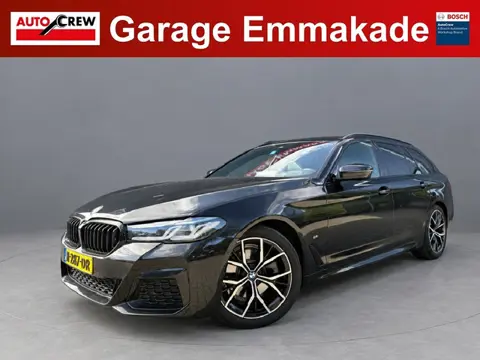 BMW 5 Serie Touring 520i Business Edition Plus | Trekhaak elek. | Leder