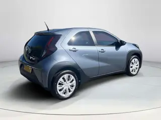 Foto 18 van Toyota Aygo X 1.0 VVT-i MT Play | Airco | Apple CarPlay / Android Auto |