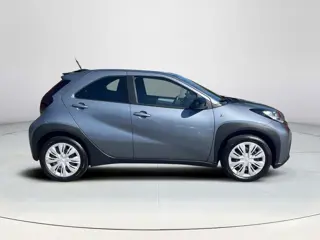 Foto 17 van Toyota Aygo X 1.0 VVT-i MT Play | Airco | Apple CarPlay / Android Auto |