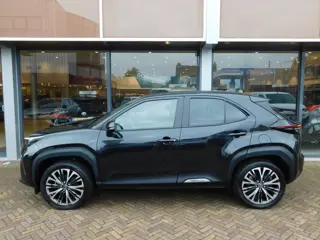 Foto 17 van Toyota Yaris Cross 1.5 Hybrid Executive | TREKHAAK | ALL-SEASON | JBL