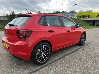 Foto 18 van Volkswagen Polo 1.0 MPI trendline 5 drs Airco 193544 km bj 2018