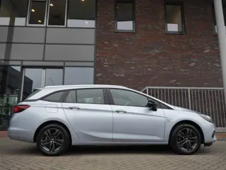 Foto 11 van Opel Astra Sports Tourer 1.2 Edition 2020 130pk | Stoel en stuurverwarming | Trekhaak | Lichtmetalen