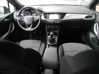 Foto 16 van Opel Astra Sports Tourer 1.2 Edition 2020 130pk | Stoel en stuurverwarming | Trekhaak | Lichtmetalen
