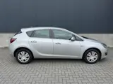 Foto 22 van Opel Astra 1.4 turbo cosmo automaat 140 PK, ZEER compleet, Trekhaak