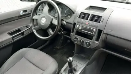 Foto 14 van VOLKSWAGEN POLO 1.4 16v Turijn