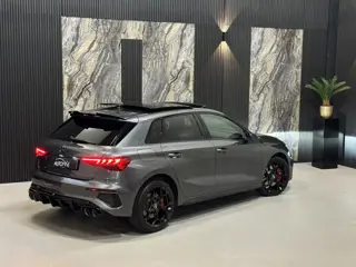 Foto 15 van Audi A3 Sportback 45 TFSI e 3x S-line Competition|PANO|MATRIX|SFEER|CAMERA|KEYLESS