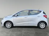 Foto 30 van Hyundai i10 5-deurs 1.0i i-Motion Comfort Plus | RADIO | AIRCO | BLUETOOTH | ISOFIX | LM-VELGEN |