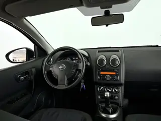 Foto 15 van Nissan QASHQAI 1.6 Visia | Park assist | Airco | Cruise control