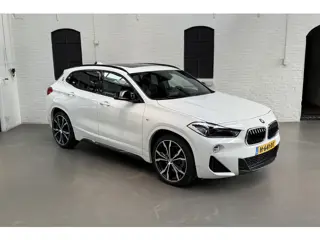 BMW X2 sDrive20i High Executive Edition M-Sport Panoramadak - Head up - stuurverwarming