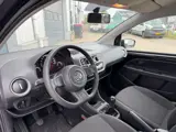 Foto 26 van Volkswagen Up! 1.0 take up! BlueMotion Airco EL Ramen