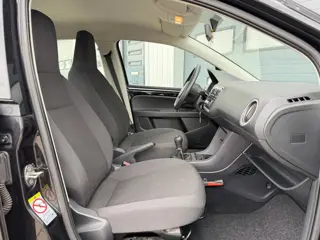 Foto 14 van Volkswagen Up! 1.0 take up! BlueMotion Airco EL Ramen