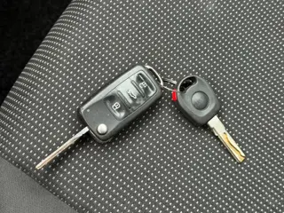Foto 13 van Volkswagen Up! 1.0 take up! BlueMotion Airco EL Ramen