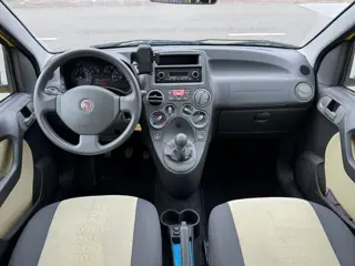 Foto 15 van Fiat Panda 1.2 Edizione Cool Nap Airco