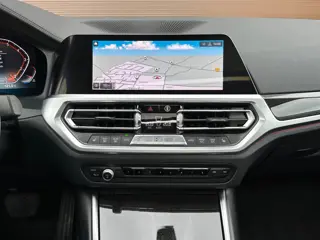 Foto 18 van BMW 3-serie 330i High Executive Automaat | Panoramadak, ACC, Leer, Trekhaak, Apple CarPlay, Stoelver