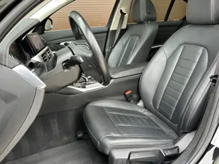 Foto 14 van BMW 3-serie 330i High Executive Automaat | Panoramadak, ACC, Leer, Trekhaak, Apple CarPlay, Stoelver