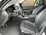 Foto 22 van BMW 3-serie 330i High Executive Automaat | Panoramadak, ACC, Leer, Trekhaak, Apple CarPlay, Stoelver