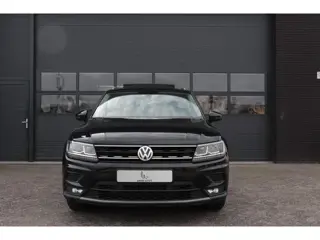 Foto 12 van Volkswagen Tiguan 1.4 TSI ACT Comfortline Business R| Panoramadak|Leer|Stoelverwarming/